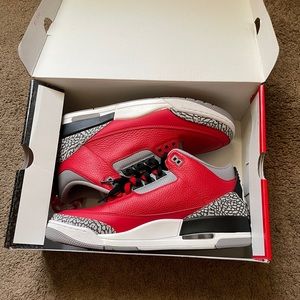 Air Jordan 3 fire red